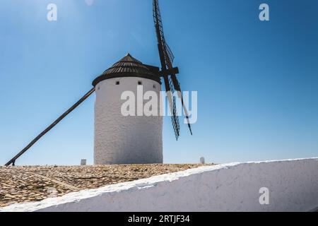 Gros plan d'un moulin à vent à Campo de Criptana. La Mancha, Espagne Banque D'Images