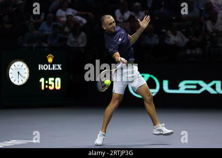 AO Arena, Manchester, Lancashire, Royaume-Uni. 12 septembre 2023. Daniel Evans (GBR) lors de l'affrontement contre Alex de Minaur (AUS) en finale de la coupe Davis 2023 phase de groupe affrontement contre l'Australie. Crédit : Touchlinepics/Alamy Live News Banque D'Images