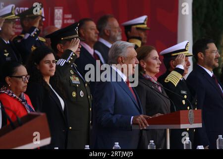 Le 13 septembre 2023 à Mexico, Mexique : le Président du Mexique Andrés Manuel Lopez Obrador accompagné de son épouse Beatriz Gutiérrez Muller, Secrétaire à l'intérieur Luisa Maria Alcalde, Secrétaire à la sécurité Rosa Icela RodrÃ-Guez, le secrétaire à la Défense nationale Luis Cresencio Sandoval et le secrétaire à la Marine Rafael Ojeda Duran lors du 176e anniversaire de l'Acte héroïque des enfants héros de Chapultepec, à l'autel de la patrie. Le 13 septembre 2023. À Mexico. (Image de crédit : © Carlos Santiago Rocha/eyepix via ZUMA Press Wire) USAGE ÉDITORIAL SEULEMENT! Pas pour commercial US Banque D'Images