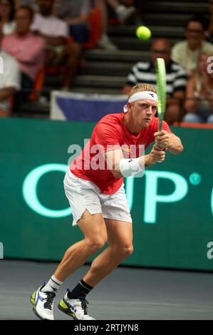 Alejandro Davidovich Fokina d'Espagne en action lors de la COUPE DAVIS au Pabellon Municipal de Fuente San Luis (Valencia,COUPE DAVIS ). Banque D'Images