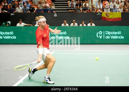 Valencia, Espagne. 13 septembre 2023. Alejandro Davidovich Fokina d'Espagne en action lors de la COUPE DAVIS au Pabellon Municipal de Fuente San Luis (Valence, COUPE DAVIS ). (Photo allemande Vidal/Sipa USA) crédit : SIPA USA/Alamy Live News Banque D'Images