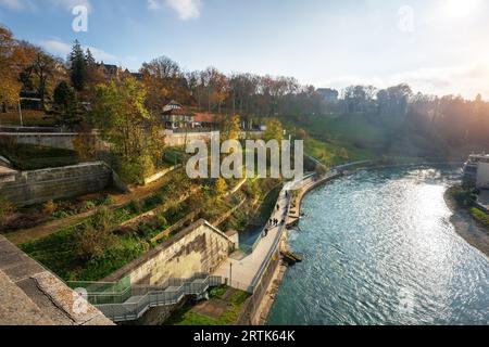 BarenPark, Bear Pit et la rivière Aare - Berne, Suisse Banque D'Images