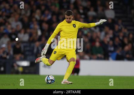 Angus Gunn d'Écosse lors du 150e anniversaire Heritage Match entre l'Écosse et l'Angleterre à Hampden Park, Glasgow, le mardi 12 septembre 2023. (Photo : Mark Fletcher | MI News) crédit : MI News & Sport / Alamy Live News Banque D'Images