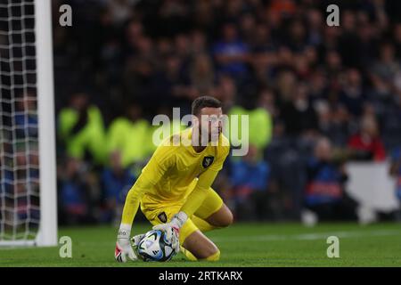 Angus Gunn d'Écosse lors du 150e anniversaire Heritage Match entre l'Écosse et l'Angleterre à Hampden Park, Glasgow, le mardi 12 septembre 2023. (Photo : Mark Fletcher | MI News) crédit : MI News & Sport / Alamy Live News Banque D'Images