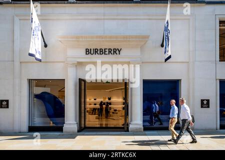 The Burberry Store à New Bond Street, Londres, Royaume-Uni. Banque D'Images