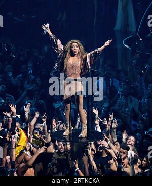 Newark, États-Unis. 12 septembre 2023. Shakira se produit sur scène aux MTV Video Music Awards 2023 le 12 septembre 2023 à Newark, New Jersey. Photo : Jeremy Smith/imageSPACE crédit : Imagespace/Alamy Live News Banque D'Images