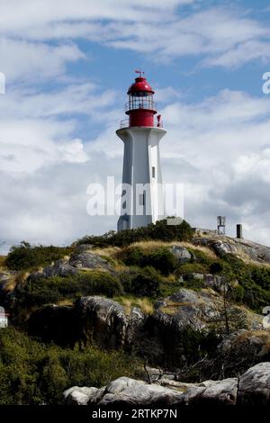 Phare dans le parc Lighthouse - West Vancouver - vertical Banque D'Images