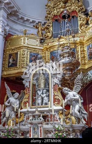 Église Saint-Blaise et Saint-Jean, Dubrovnik, Croatie. Censeur baroque, autel et orgue Banque D'Images