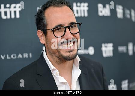 Toronto, Canada. 13 septembre 2023. Le réalisateur Alejandro Lozano arrive pour la première de 'El Sabor de la Navidad' au Royal Alexandra Theatre lors du Festival international du film de Toronto à Toronto, Canada, le mercredi 13 septembre 2023. Photo de Chris Chew/UPI crédit : UPI/Alamy Live News Banque D'Images