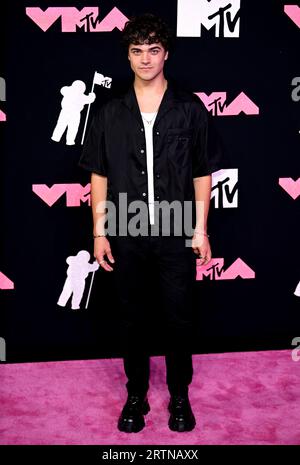 Alexander Stewart assiste aux MTV Video Music Awards 2023 qui se tiennent au Prudential Center de Newark, New Jersey. Date de la photo : mardi 12 septembre 2023. Banque D'Images