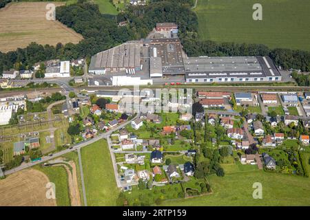 Luftbild, KS Logistic und Service GMBH, Hauptstraße und Ortsansicht Dellwig und Langschede, Dellwig, Fröndenberg, Ruhrgebiet, Nordrhein-Westfalen, Deutschland ACHTUNGxMINDESTHONORARx60xEURO *** vue aérienne, KS Logistic und Service GMBH, vue sur la rue principale et le village Dellwig et Langschede, Dellwig, Fröndenberg, région de la Ruhr, Rhénanie du Nord Westphalie, Allemagne ACHTUNGxMINDESTHONORARx60xEURO Banque D'Images