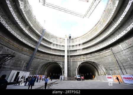 Stuttgart, Allemagne. 14 septembre 2023. L'entrée est du tunnel pour le dernier tunnel du projet ferroviaire Stuttgartv 21, d'un montant de plusieurs milliards d'euros. Au total, Deutsche Bahn a creusé environ 56 kilomètres de tunnel sous Stuttgart avec la percée. Crédit : Bernd Weißbrod/dpa/Alamy Live News Banque D'Images