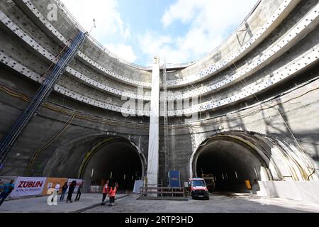Stuttgart, Allemagne. 14 septembre 2023. L'entrée est du tunnel pour le dernier tunnel du projet ferroviaire Stuttgartv 21, d'un montant de plusieurs milliards d'euros. Au total, Deutsche Bahn a creusé environ 56 kilomètres de tunnel sous Stuttgart avec la percée. Crédit : Bernd Weißbrod/dpa/Alamy Live News Banque D'Images
