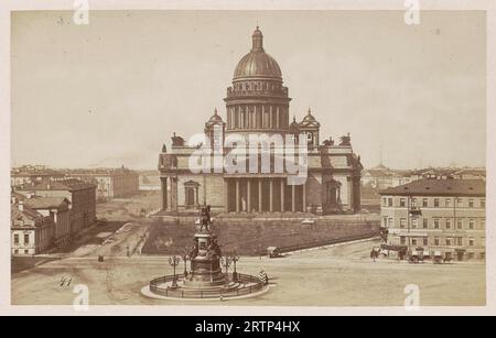Cathédrale d'Isaac avec la statue équestre de Pierre le Grand au premier plan à Saint-Pétersbourg, anonyme, 1878 - 1890 Banque D'Images
