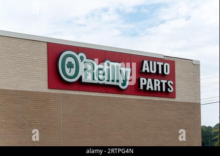 O'Reilly Auto Parts signe sur le bâtiment du magasin à Montgomery Alabama, États-Unis. Banque D'Images