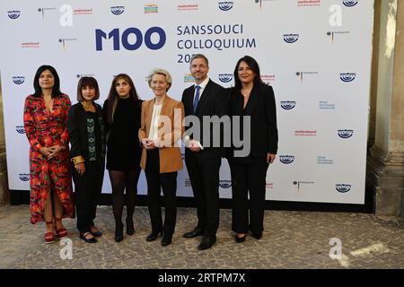 Potsdam, Allemagne, 14 septembre 2023, (de gauche à droite) Jasmin Tabatabai, Mersedeh Shahinkar, Shima Babaei, Ursula von der Leyen, Mike Schubert, Düzen Tekkal assistent au M100 Media Award décerné au mouvement iranien « femmes, vie, liberté » dans l’Orangerie de Park Sanssouci. Sven Struck/Alamy Live News Banque D'Images