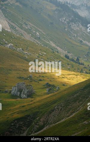 Le Pilatus, aussi souvent appelé Mont Pilatus, est un massif montagneux surplombant Lucerne en Suisse centrale. Il est composé de plusieurs pics. Banque D'Images