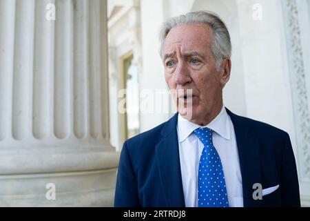 Washington, États-Unis. 14 septembre 2023. Le représentant Richard Neal (D-ma) s'adresse aux médias à l'extérieur du Capitole des États-Unis, à Washington, DC, le jeudi 14 septembre, 2023. (Graeme Sloan/Sipa USA) crédit : SIPA USA/Alamy Live News Banque D'Images