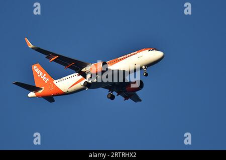 Marseille, France. 14 septembre 2023. Un avion EasyJet arrive à l’aéroport Marseille Provence. (Photo Gerard Bottino/SOPA Images/Sipa USA) crédit : SIPA USA/Alamy Live News Banque D'Images