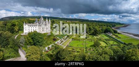 Panorama aérien du château de Dunrobin, Golspie, Sutherland, Highlands, Écosse, Royaume-Uni Banque D'Images