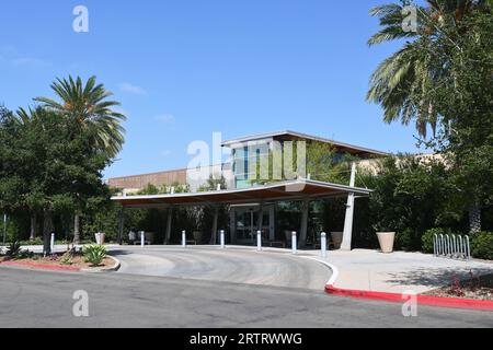 FULLERTON, CALIFORNIE - 13 SEPTEMBRE 2023 : Centre communautaire Fullerton dans Amerige Park. Banque D'Images