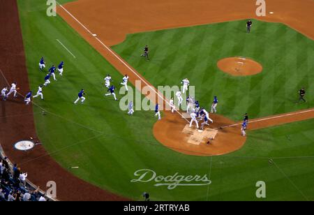 Une bagarre de dégagement de banc éclate pendant le match des Dodgers au Dodger Stadium Banque D'Images