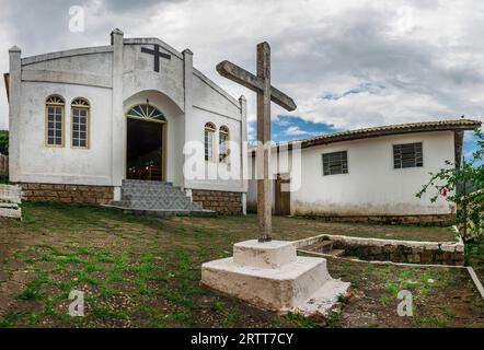 Église sur la côte lagune de Conceicao à Florianopolis, Santa Catarina, Brésil. Cette ville est l'une des principales destinations touristiques dans la région sud Banque D'Images