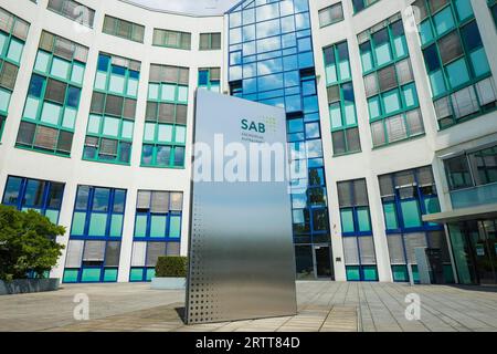 La Saechsische Aufbaubank - Foerderbank -, ou SAB en abrégé, a été fondée en 1991 et est l'institution de développement de l'État libre de Banque D'Images