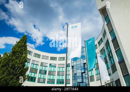 La Saechsische Aufbaubank - Foerderbank -, ou SAB en abrégé, a été fondée en 1991 et est l'institution de développement de l'État libre de Banque D'Images