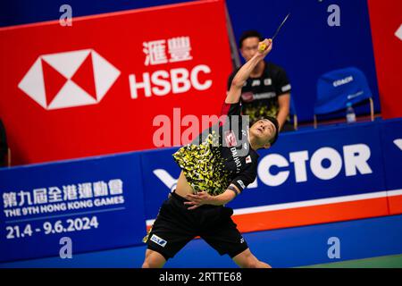 Hong Kong, Chine. 14 septembre 2023. Kenta Nishimoto, du Japon, joue lors de la ronde des simples hommes de 16 contre Christo Popov, de France, le troisième jour des Championnats de badminton VICTOR Hong Kong Open 2023 au Hong Kong Coliseum. Score final ; Japon 2:1 France (photo Ben Lau/SOPA Images/Sipa USA) crédit : SIPA USA/Alamy Live News Banque D'Images