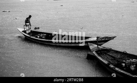 Station de bateau de jour de pluie le 05 septembre 2022, de Ruhitpur, Bangladesh Banque D'Images