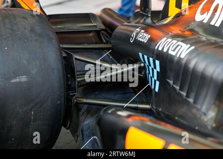 Singapour, Singapour. 15 septembre 2023. McLaren F1 Team MCL60, détail mécanique de la suspension arrière lors du Grand Prix de Singapour de Formule 1 Singapore Airlines 2023, 15e manche du Championnat du monde de Formule 1 2023 du 15 au 17 septembre 2023 sur le circuit Marina Bay Street, à Singapour - photo DPPI crédit : DPPI Media/Alamy Live News Banque D'Images