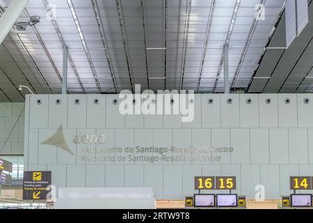 Santiago de Compostelle, Espagne, 12 septembre 2023 : vue sur l'intérieur de l'aéroport international AENA de Santiago de Compostelle Banque D'Images