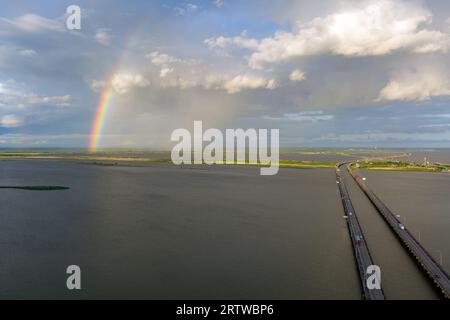 Arc-en-ciel sur Mobile Bay, Alabama Banque D'Images