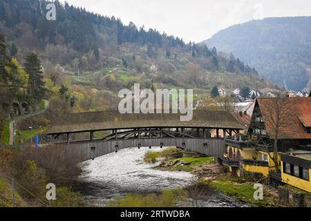 Forbach, village historique dans le Bade-Württemberg près du parc national de la Forêt Noire Banque D'Images