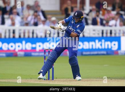 Joe Root d'Angleterre lors du quatrième Metro Bank One Day International Match à Lord's, Londres. Date de la photo : Vendredi 15 septembre 2023. Banque D'Images