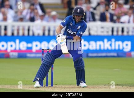 Joe Root d'Angleterre lors du quatrième Metro Bank One Day International Match à Lord's, Londres. Date de la photo : Vendredi 15 septembre 2023. Banque D'Images