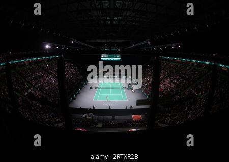 AO Arena, Manchester, Lancashire, Royaume-Uni. 15 septembre 2023. Vue générale de l'AO Arena pendant Andy Murray (GBR) v Leandro Riedi (SUI) en finale de la coupe Davis 2023 Group Stage Match entre la Grande-Bretagne et la Suisse crédit : Touchlinepics/Alamy Live News Banque D'Images