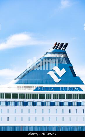 ROTTERDAM - lieu de transfert Silja Europa. Un maximum de 1 500 titulaires de statut qui sont liés à Rotterdam et à la région vivent temporairement sur ce ferry. ANP IRIS VAN DEN BROEK netherlands Out - belgique Out Credit : ANP/Alamy Live News Banque D'Images