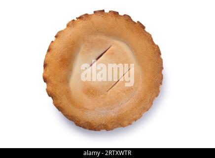 Photo studio d'une tarte aux fruits découpée sur fond blanc - John Gollop Banque D'Images