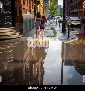 Flooded Sreet, Dale Street, Northern Quarter, Manchester, Angleterre, Grande-Bretagne Banque D'Images