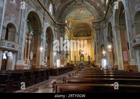 Intérieur Parrocchia di Santa Maria Assunta, Riva, Rival del Garda, province de trente de la région du Trentin-Haut-Adige, Italie Banque D'Images