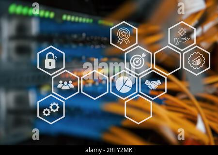 Image de plusieurs icônes sur l'horloge numérique contre des racks de serveurs en arrière-plan. Composite numérique, exposition multiple, rapport, affaires, banque. Banque D'Images