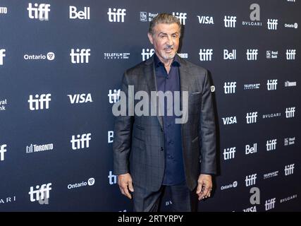 Toronto, Canada. 15 septembre 2023. L'acteur Sylvester Stallone pose pour des photos avant un événement du Festival international du film de Toronto 2023 à Toronto, Canada, le 15 septembre 2023. Crédit : Zou Zheng/Xinhua/Alamy Live News Banque D'Images