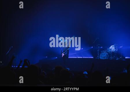 Nottingham, Royaume-Uni le 15 septembre 2023, Charlie Simpson de Busted se produit à nottingham au Motorpoint Arena de Nottingham dans le cadre de la tournée 20e anniversaire du groupe Credit : Paul Smith / Alamy Live News Banque D'Images