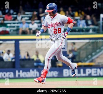 Milwaukee, États-Unis. 15 septembre 2023. Lane Thomas dirige les bases après avoir frappé un circuit contre les Brewers de Milwaukee lors de la première manche de leur match de baseball à l'American Family Field à Milwaukee, Wisconsin, le vendredi 15 septembre 2023. Photo de Tannen Maury/UPI crédit : UPI/Alamy Live News Banque D'Images