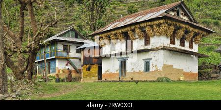 Vieilles maisons traditionnelles au Népal Banque D'Images