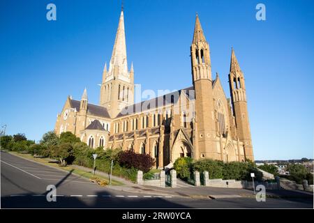 Cathédrale du Sacré-cœur à Bendigo au crépuscule par une chaude journée de printemps Banque D'Images