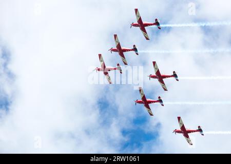 Melbourne, Australie, le 26 janvier, les célèbres Red Arrows volent pour célébrer l'Australia Day à Melbourne, Victoria, Australie Banque D'Images