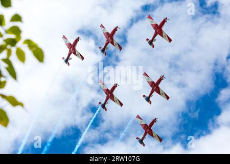 Melbourne, Australie, le 26 janvier, les célèbres Red Arrows volent pour célébrer l'Australia Day à Melbourne, Victoria, Australie Banque D'Images